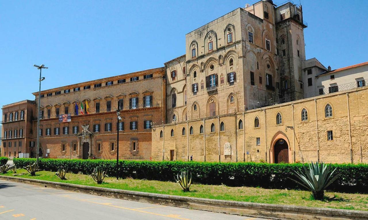 Palazzo Filangeri Di Amorosa 팔레르모 외부 사진